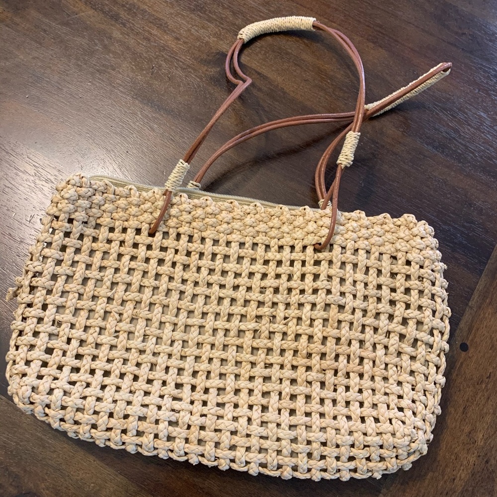 Straw purse